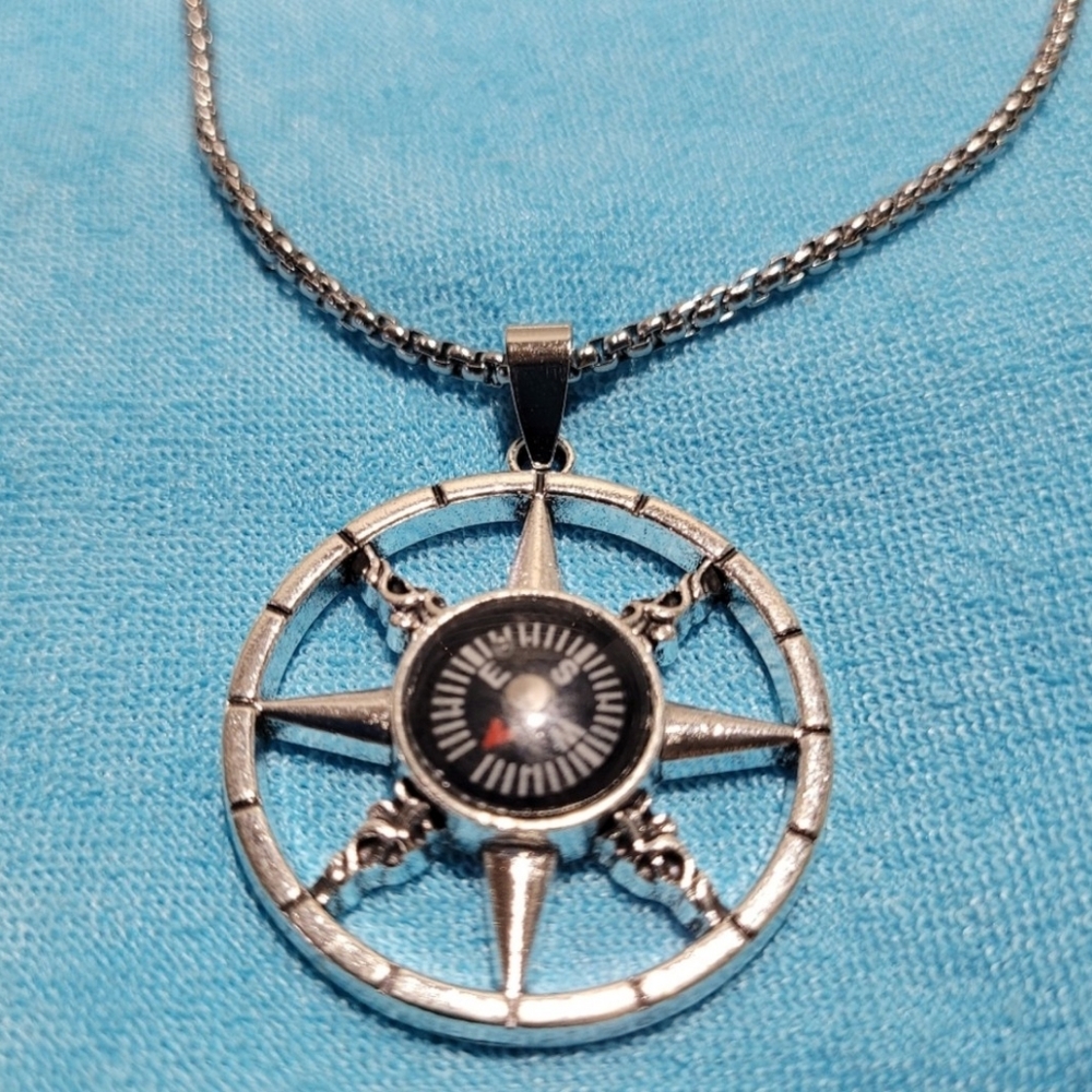 Compass Necklace - Picture 3 of 5
